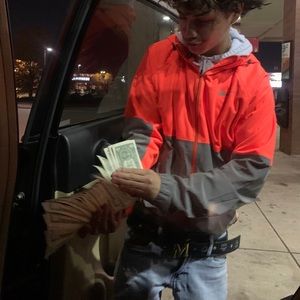 Meet your Posher, Jonathan